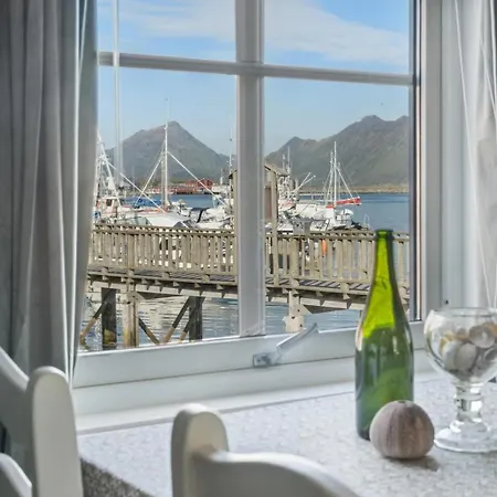 Holiday home Fisherman's Cabin, Lofoten - Brattelibua