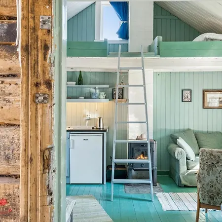 Fisherman's Cabin, Lofoten - Brattelibua
